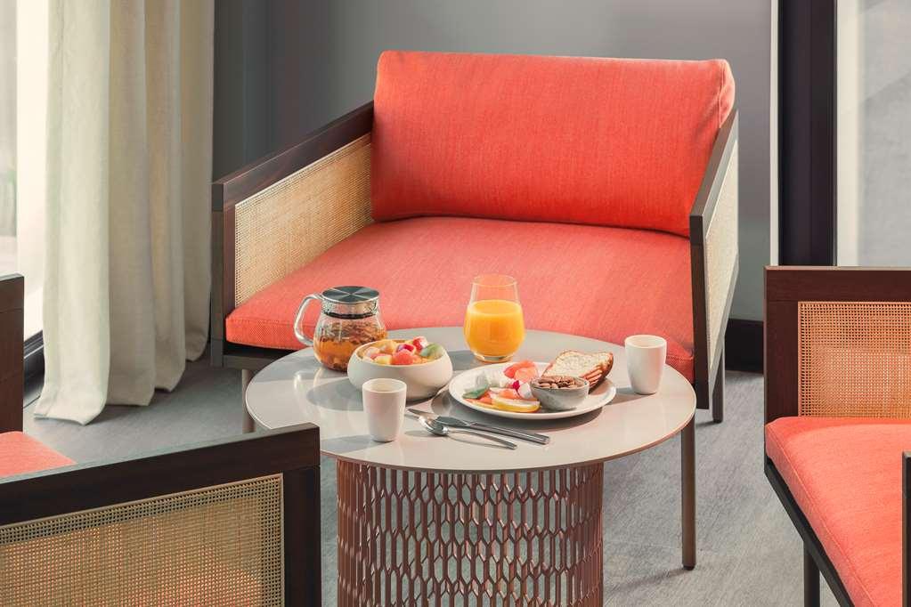 Okko Hotels Paris La Defense Нантерр Экстерьер фото