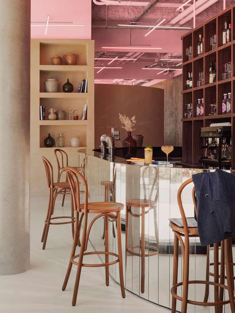 Okko Hotels Paris La Defense Нантерр Ресторан фото