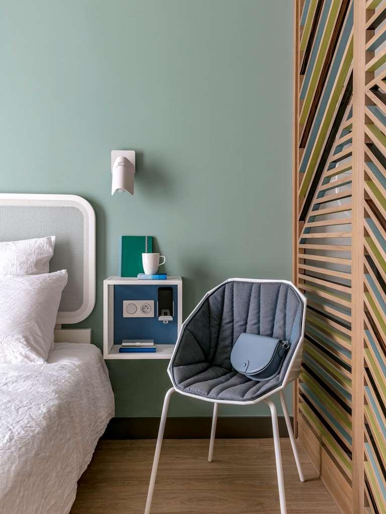 Okko Hotels Paris La Defense Нантерр Номер фото