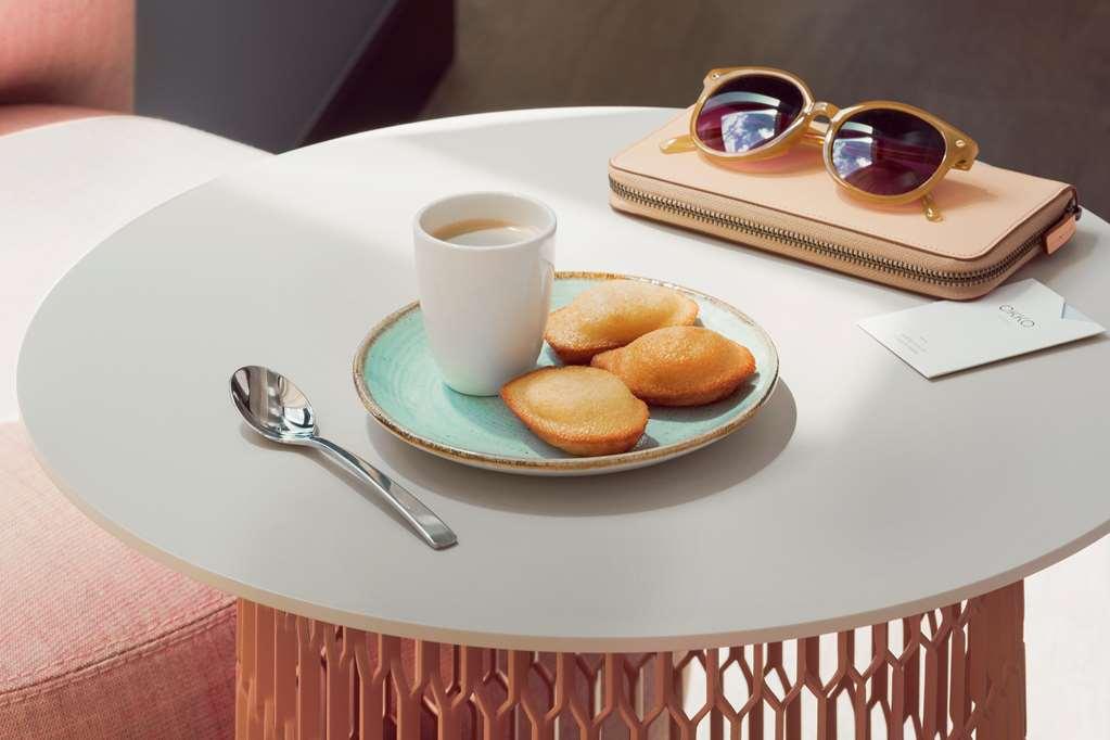 Okko Hotels Paris La Defense Нантерр Ресторан фото