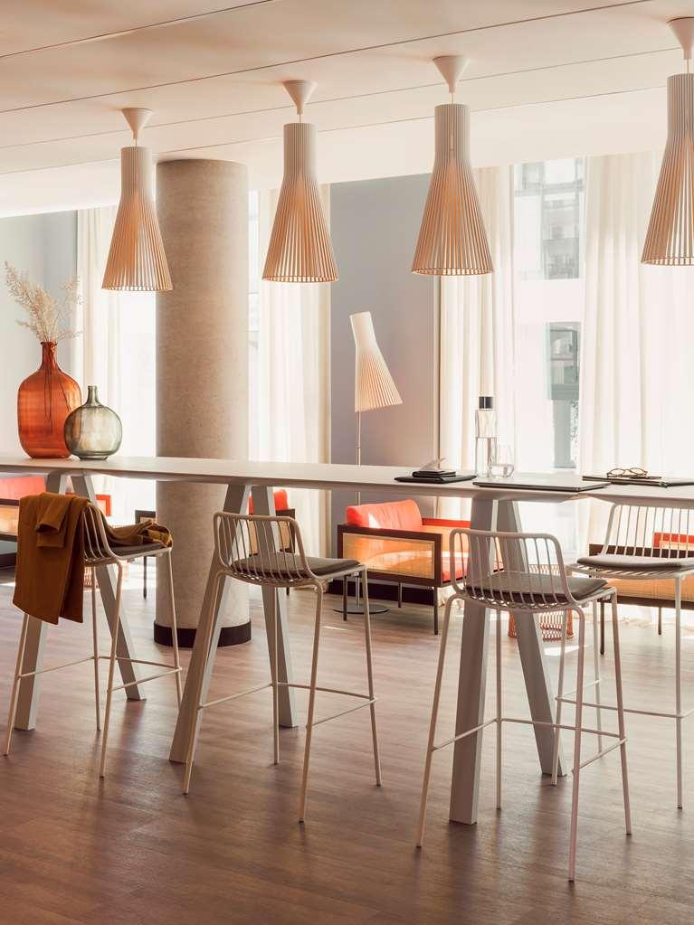 Okko Hotels Paris La Defense Нантерр Ресторан фото